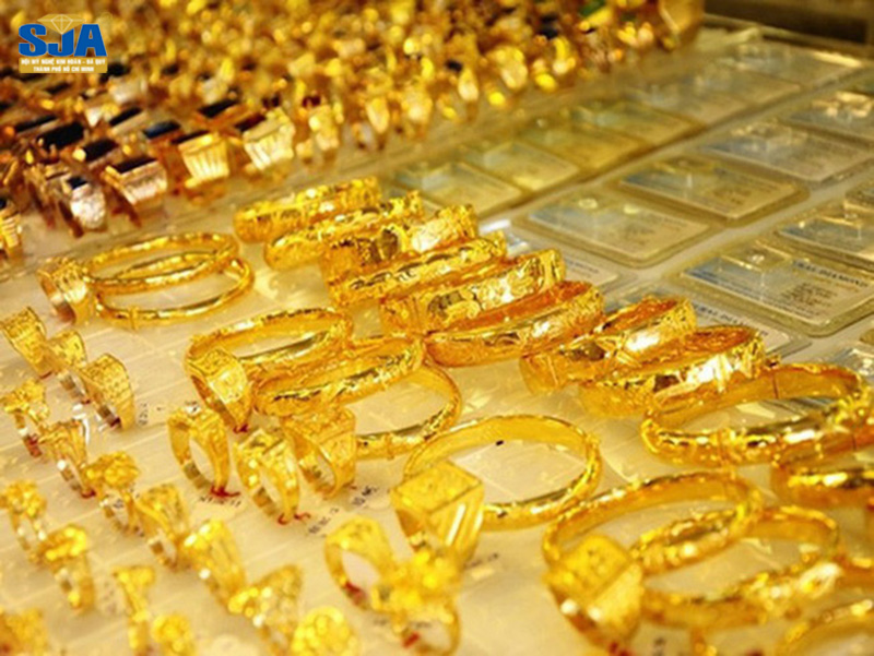 Hoạt động mua bán vàng nhằm mục đích gì?