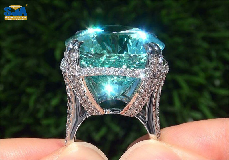 Kim cương có phải là đá quý đắt nhất thế giới?