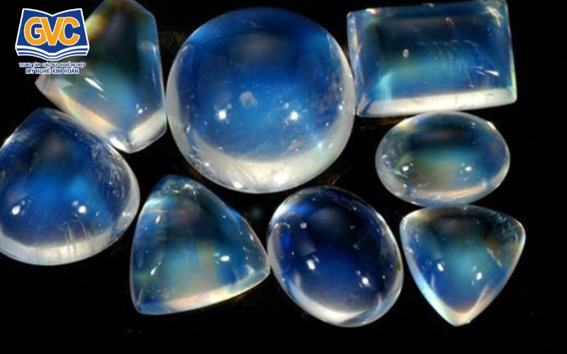 Đá Mặt Trăng Là Gì?